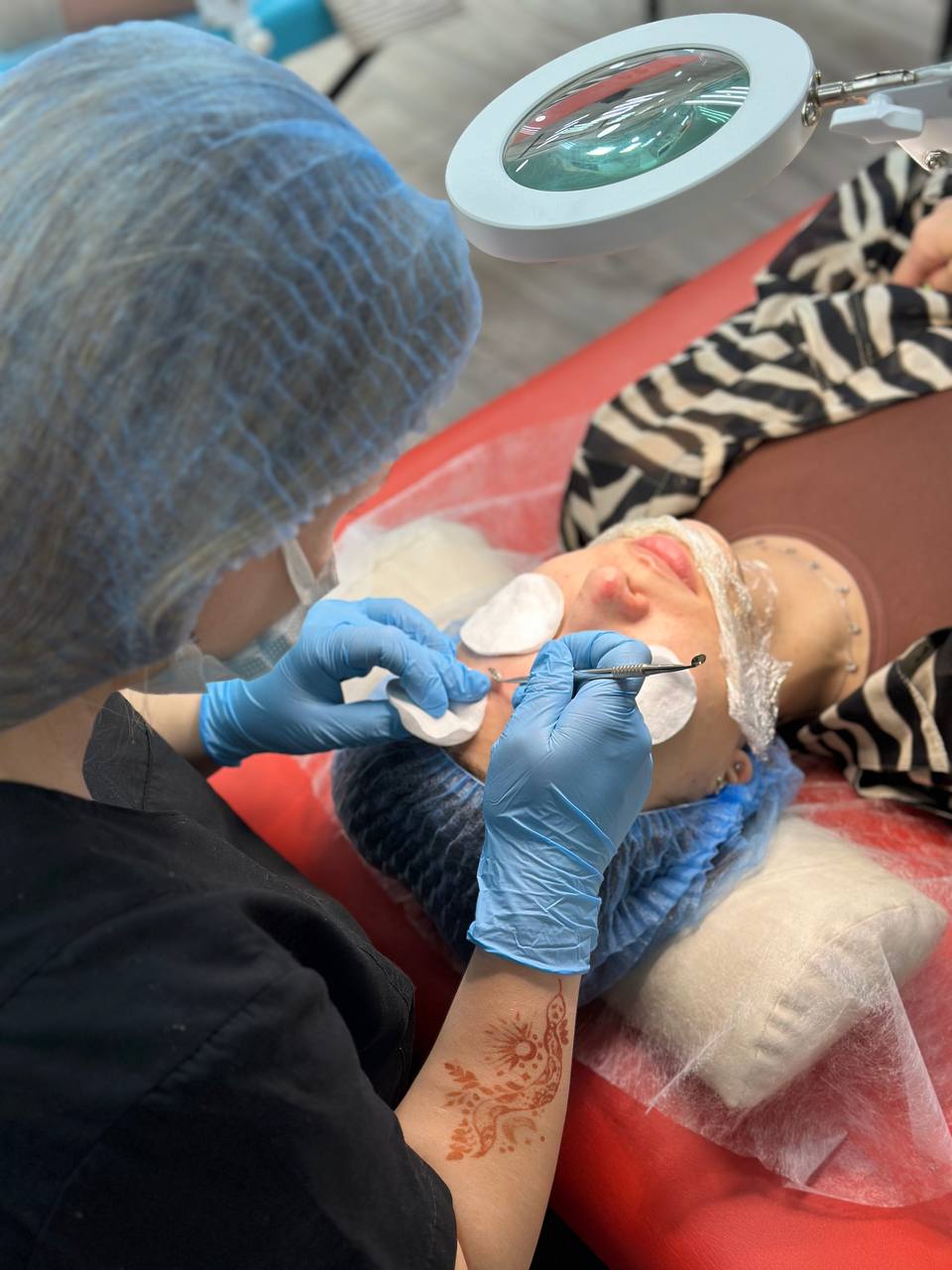 Профессиональное обучение: курс "Косметик-эстетист по уходу за лицом"